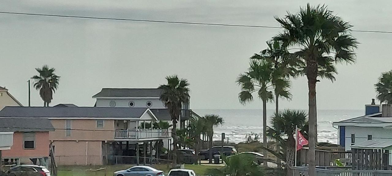 Private Beach -- Away From The Crowds - Ocean Views -Short Drive To Moody Gardens, Schlitter Bahn, Pleasure Pier 갤버스턴 외부 사진
