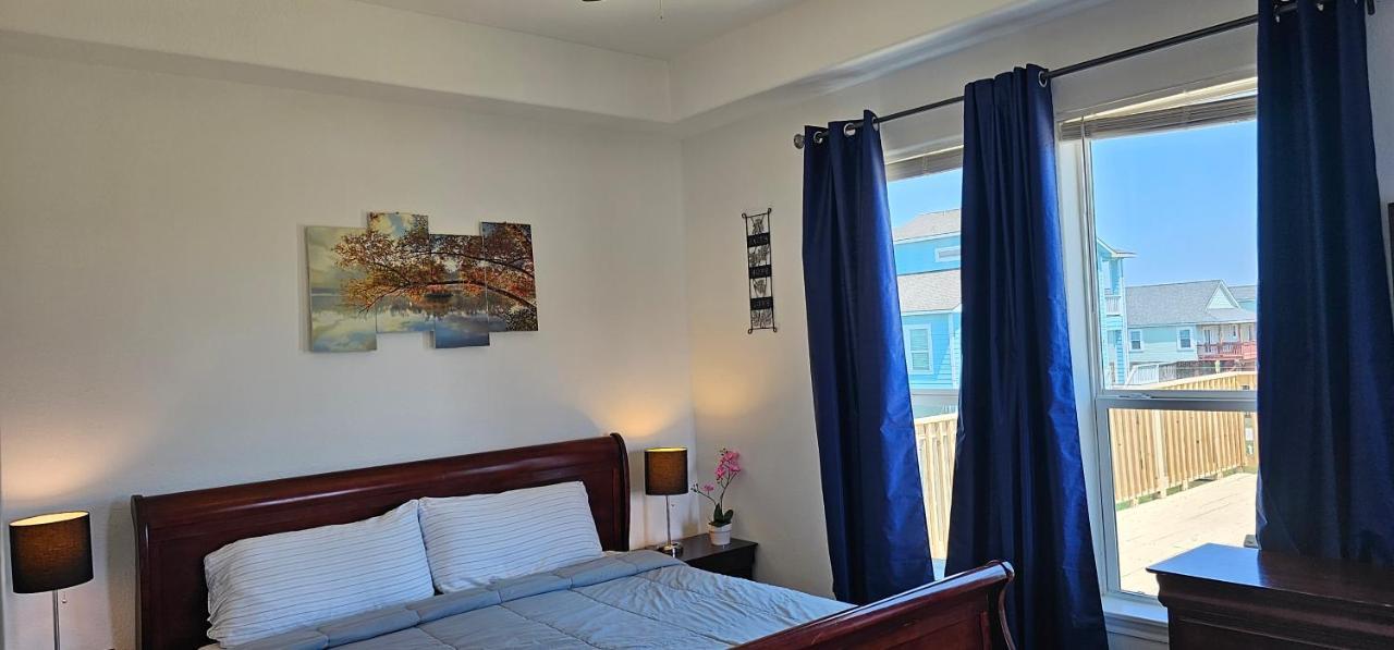Private Beach -- Away From The Crowds - Ocean Views -Short Drive To Moody Gardens, Schlitter Bahn, Pleasure Pier 갤버스턴 외부 사진